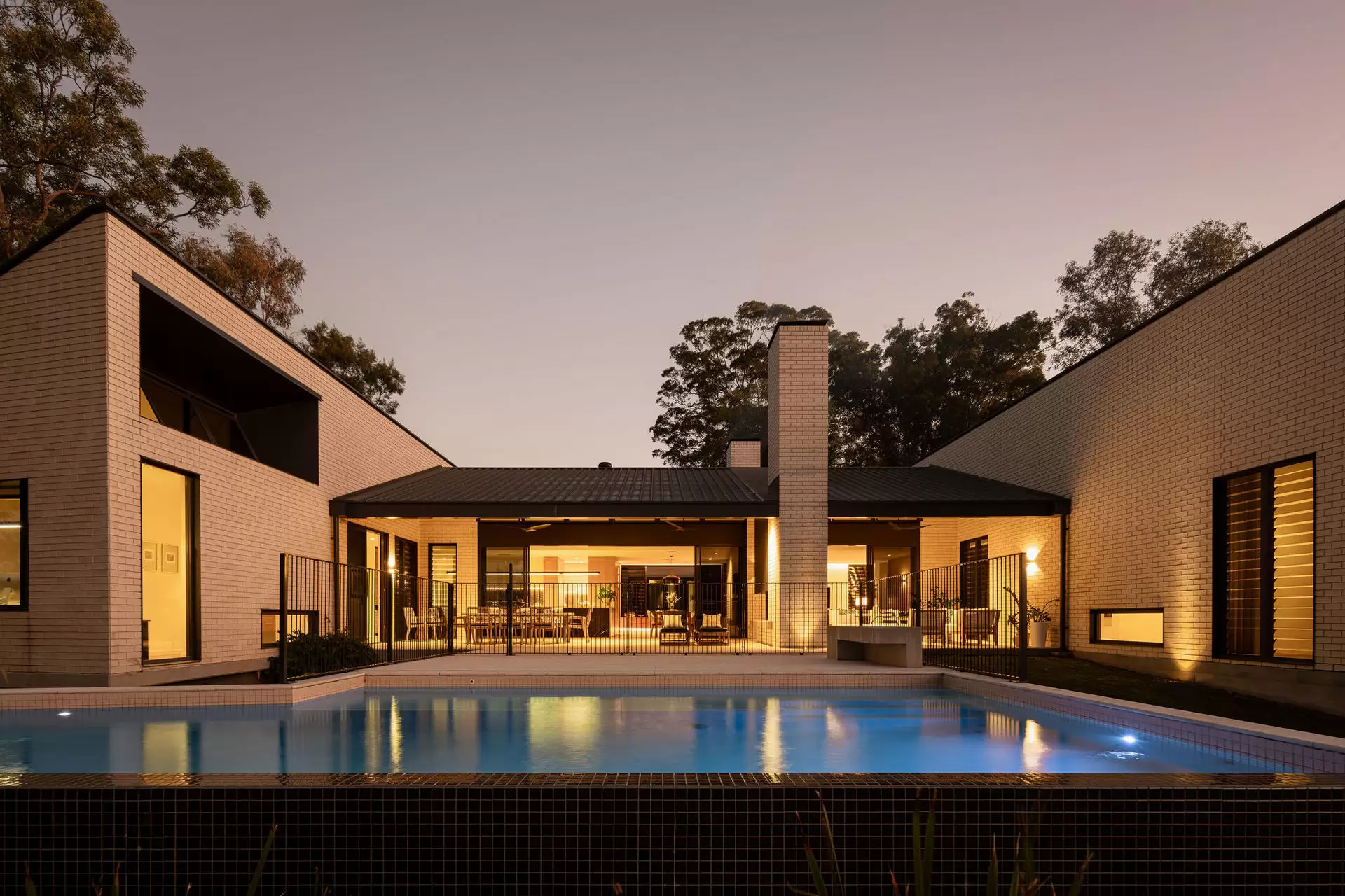 305 Formosa Road, Gumdale Sold by Queensland Sotheby's International Realty - image 1