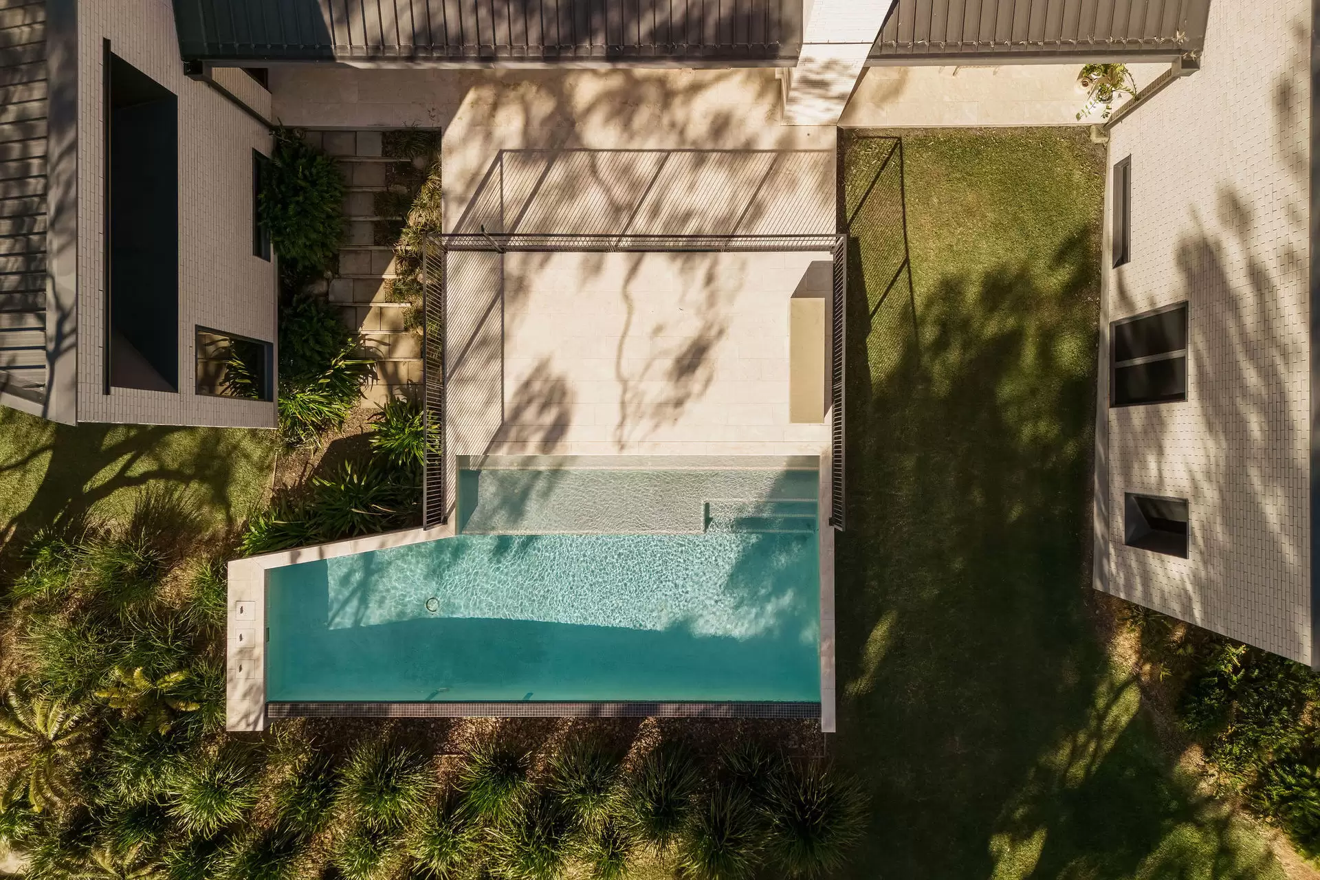305 Formosa Road, Gumdale Sold by Queensland Sotheby's International Realty - image 1