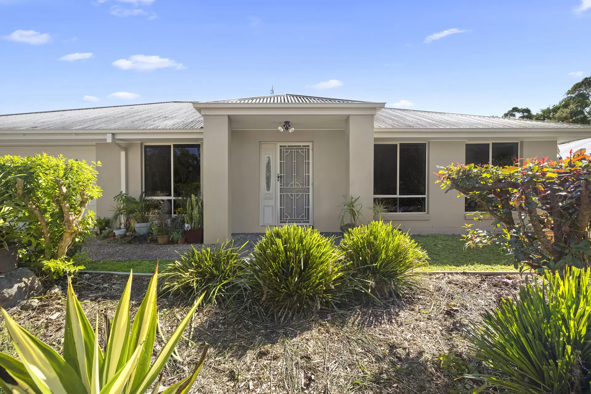 7 Anticipation Close, Nambour Sold by Queensland Sotheby's International Realty - image 1