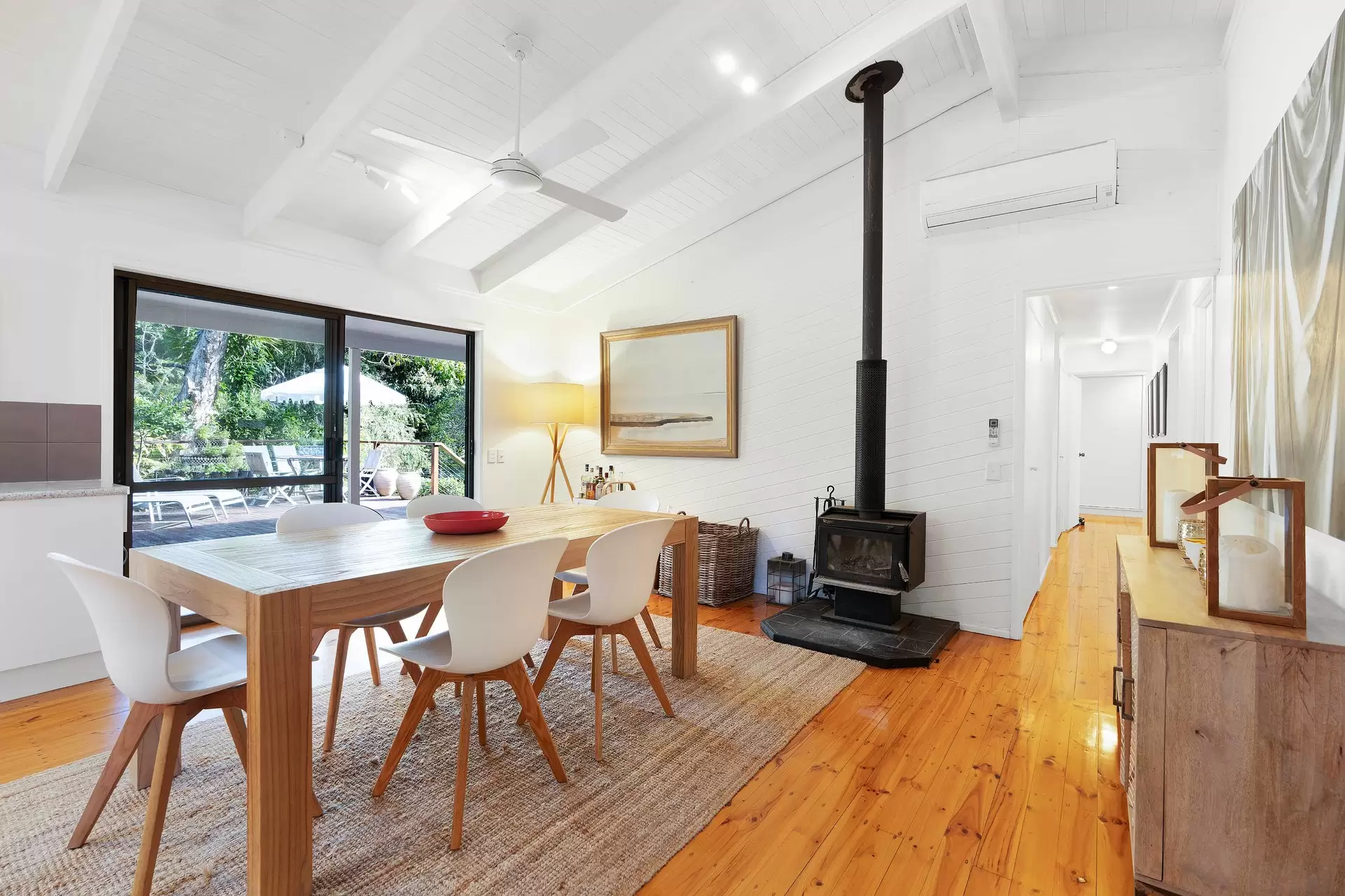 16-18 Sail Street, Noosaville Sold by Queensland Sotheby's International Realty - image 1