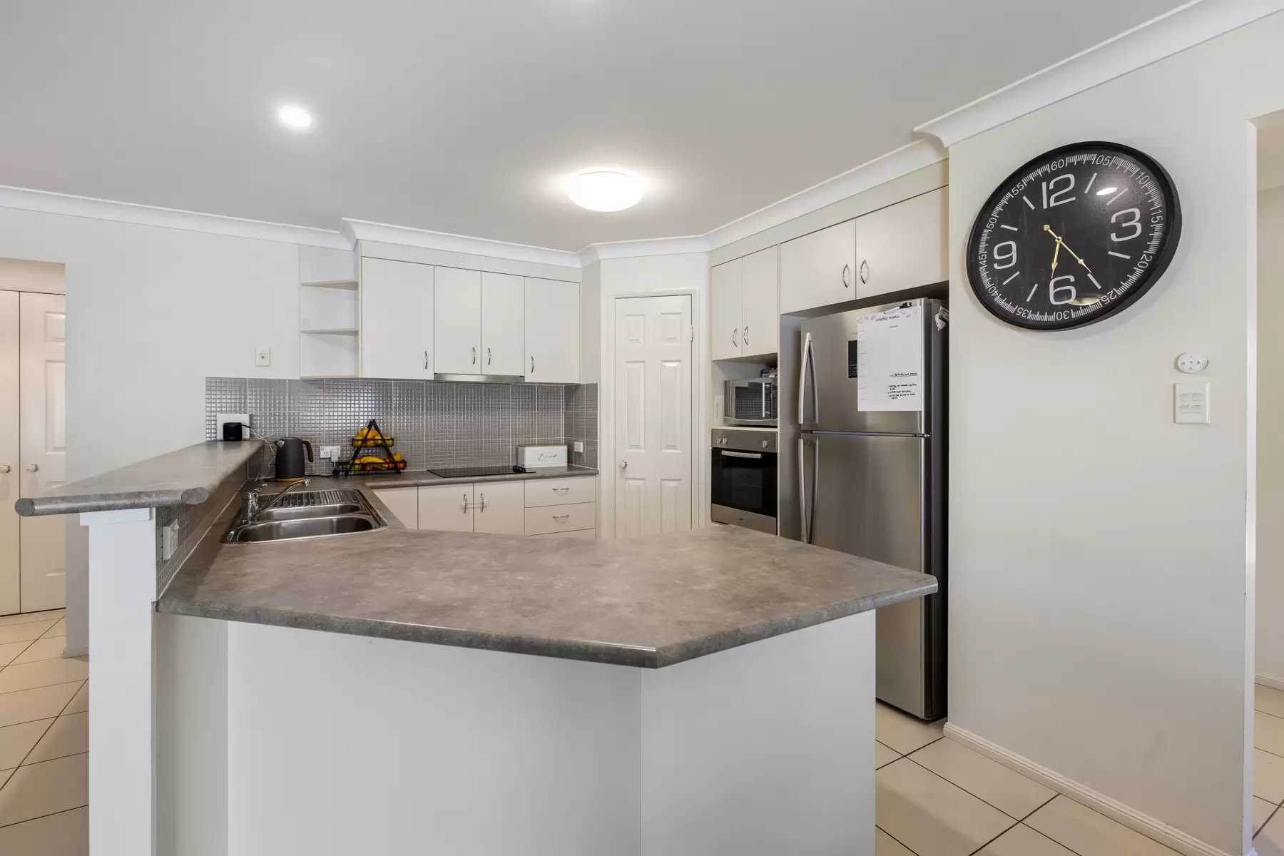 3 Cecilia Close, Thornlands Sold by  - image 1