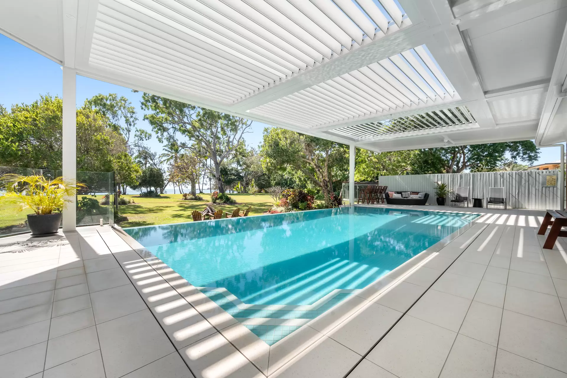 18 Horseshoe Bay Road, Bowen Sold by  - image 1