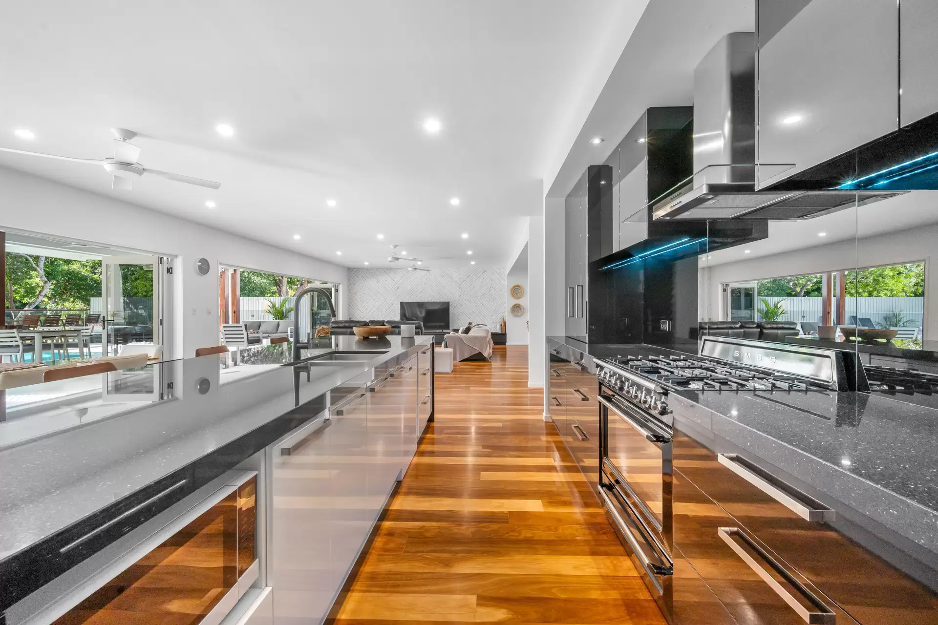 18 Horseshoe Bay Road, Bowen Sold by Queensland Sotheby's International Realty - image 1