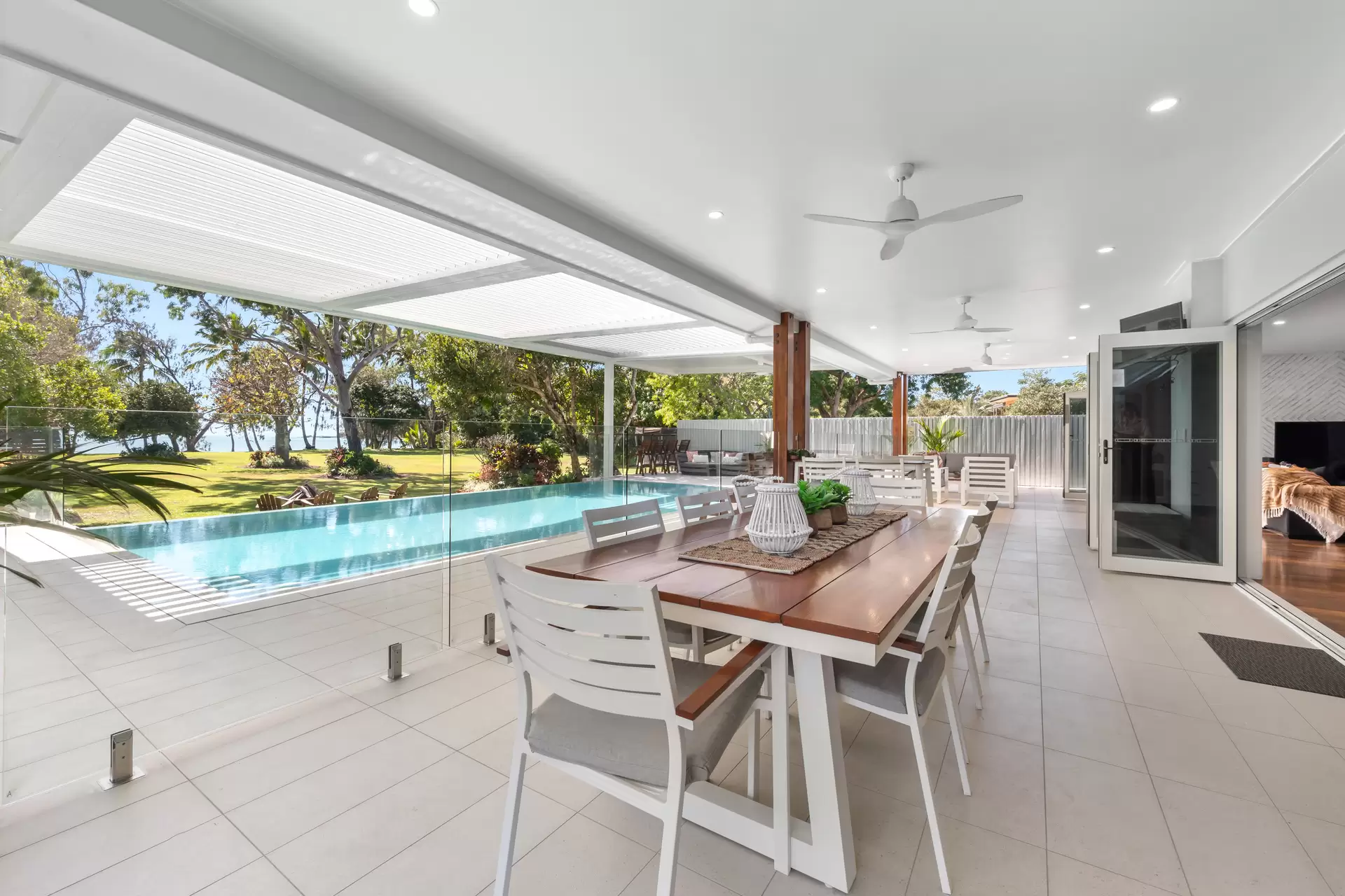 18 Horseshoe Bay Road, Bowen Sold by  - image 1