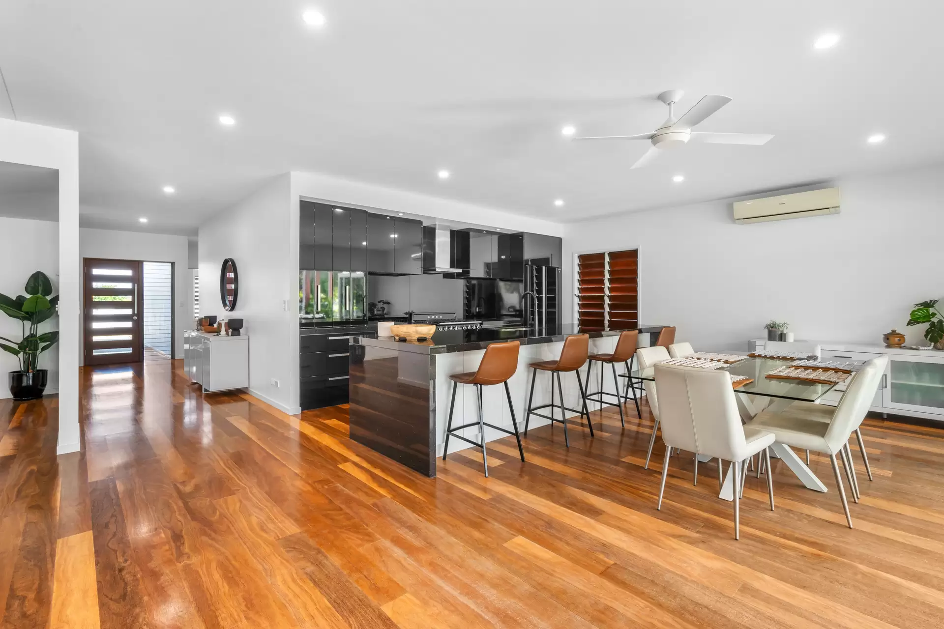18 Horseshoe Bay Road, Bowen Sold by Queensland Sotheby's International Realty - image 1