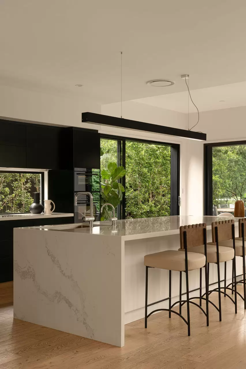 65 Bedford Street, Gordon Park Sold by Queensland Sotheby's International Realty - image 1
