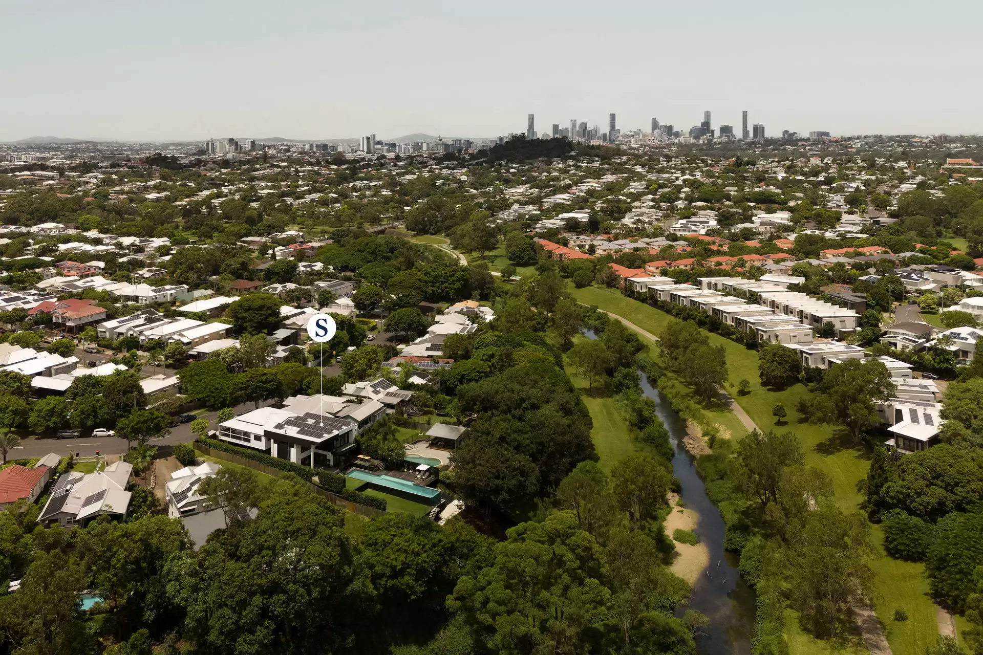 65 Bedford Street, Gordon Park Sold by Queensland Sotheby's International Realty - image 1