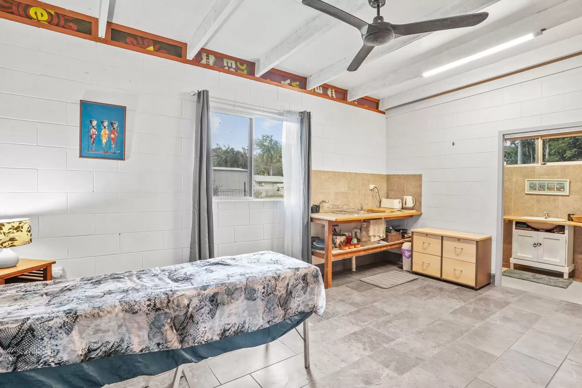 19 Palm Avenue, Mowbray Sold by Queensland Sotheby's International Realty - image 1