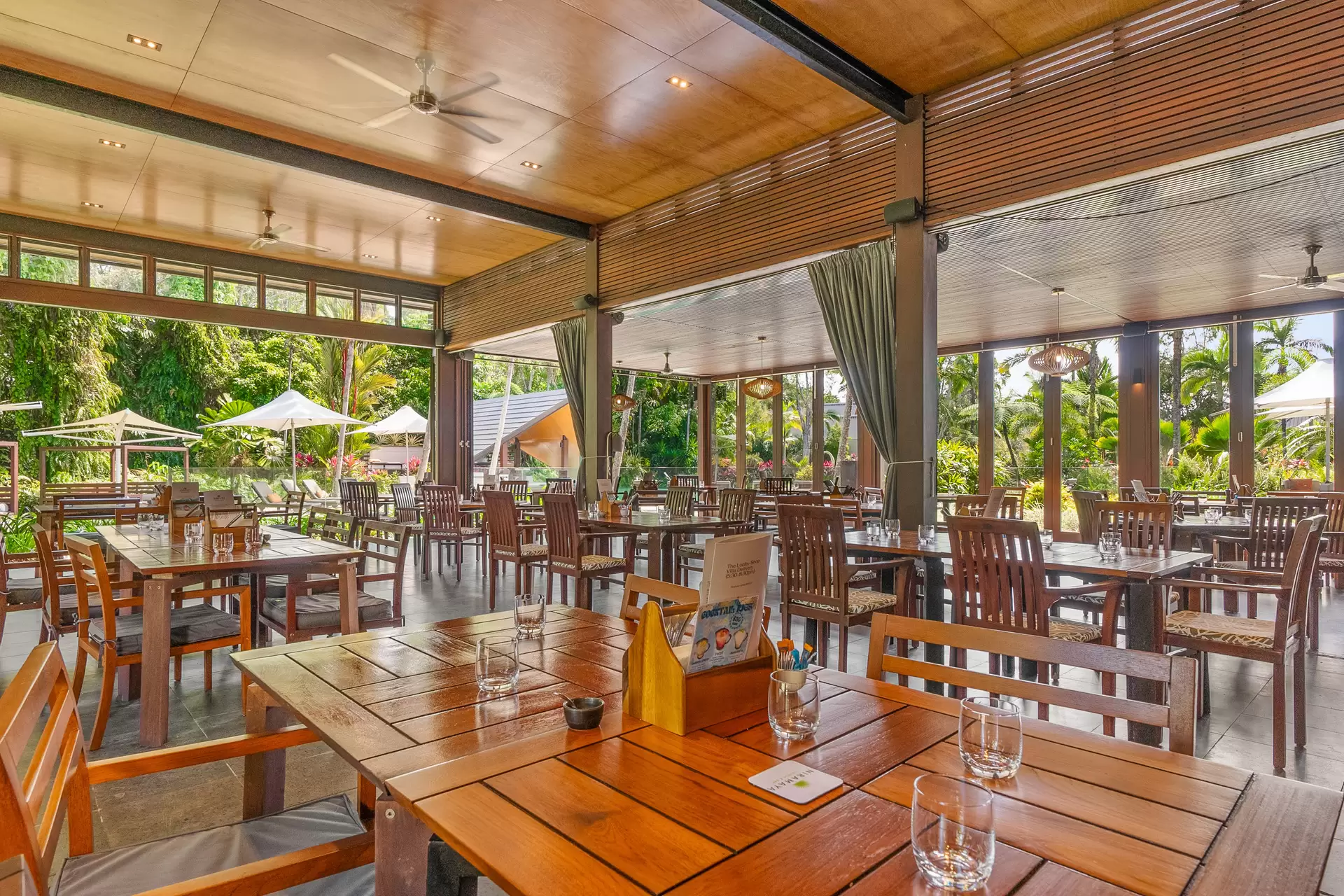 73 Bale Drive, Port Douglas Sold by Queensland Sotheby's International Realty - image 1