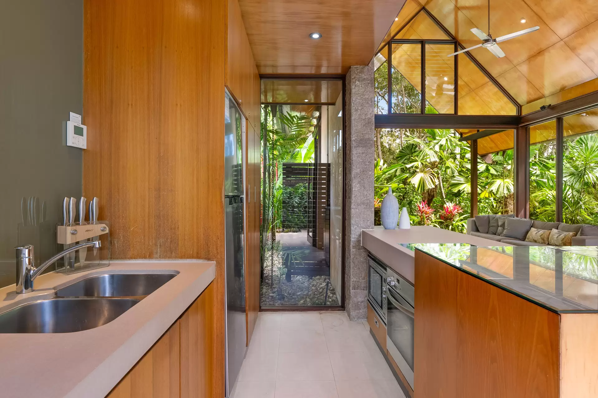 73 Bale Drive, Port Douglas Sold by Queensland Sotheby's International Realty - image 1