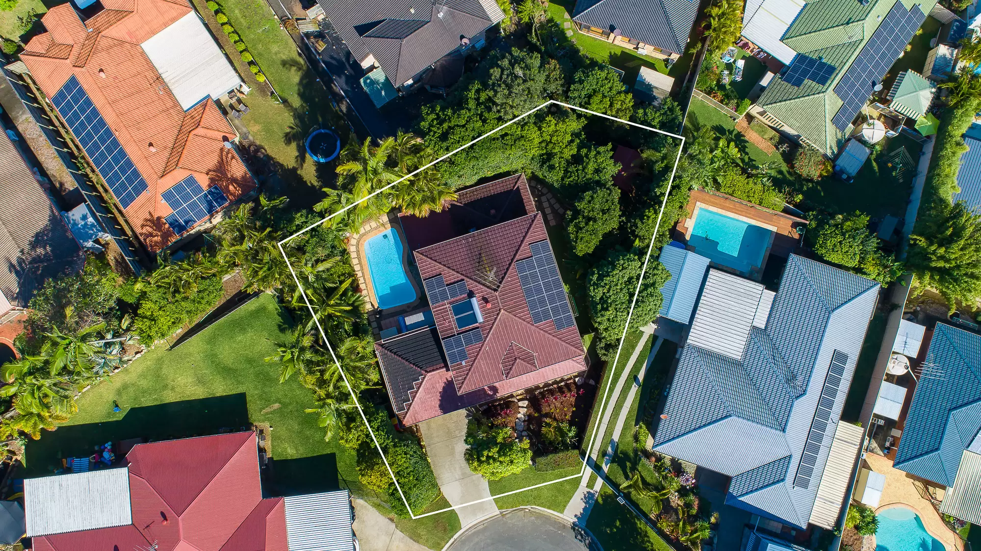 6 Firetail Place, Mango Hill Sold by Queensland Sotheby's International Realty - image 1