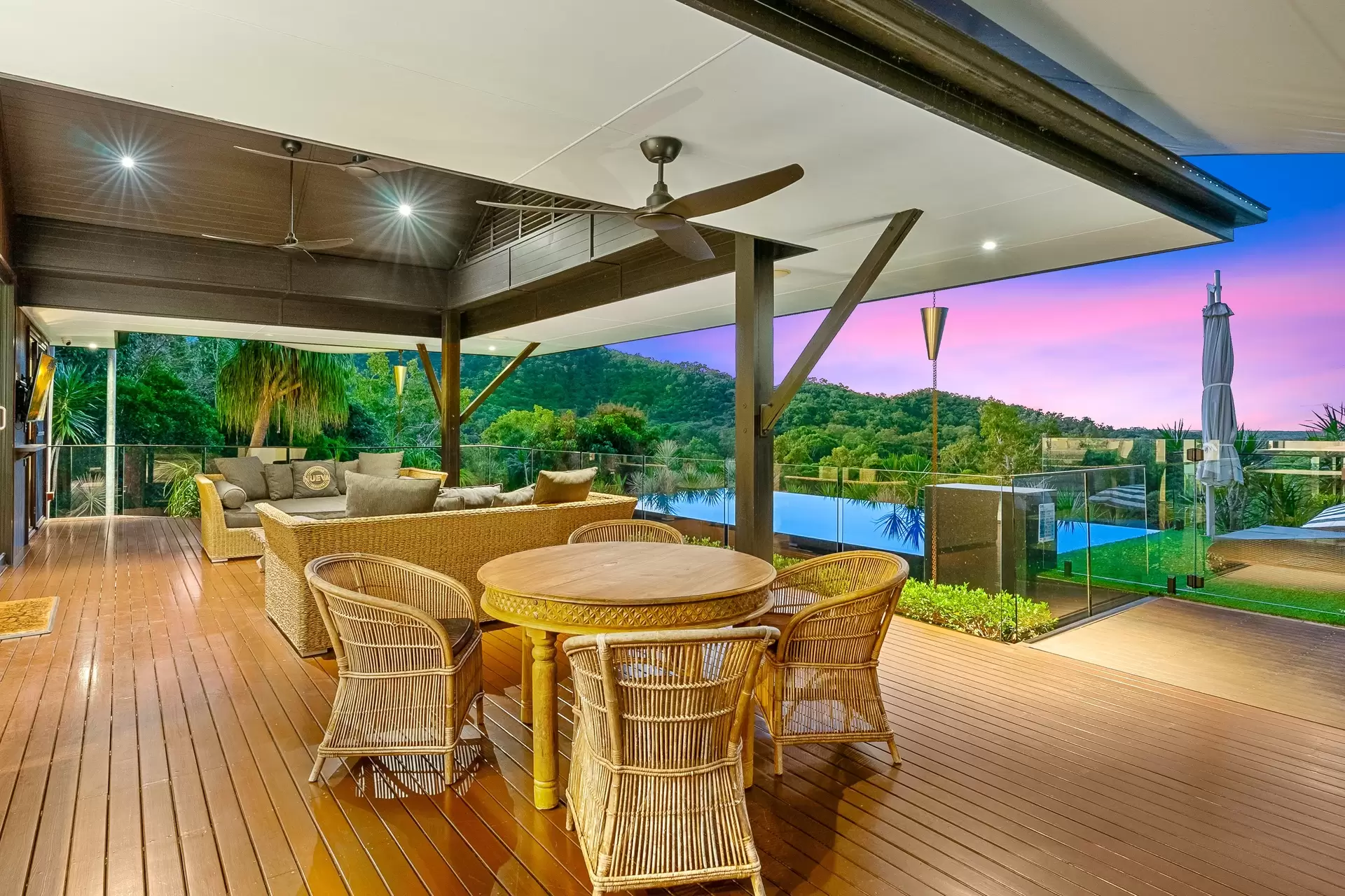 280 Mowbray River Road, Mowbray Sold by Queensland Sotheby's International Realty - image 1