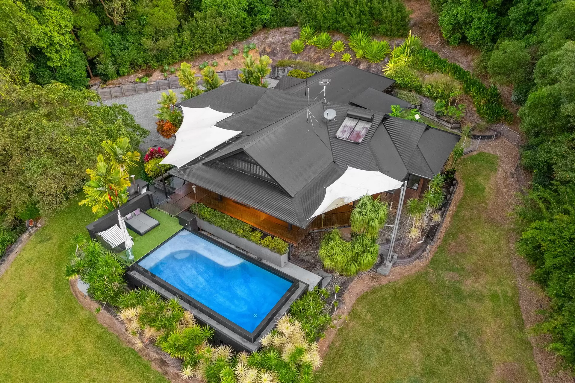 280 Mowbray River Road, Mowbray Sold by Queensland Sotheby's International Realty - image 1