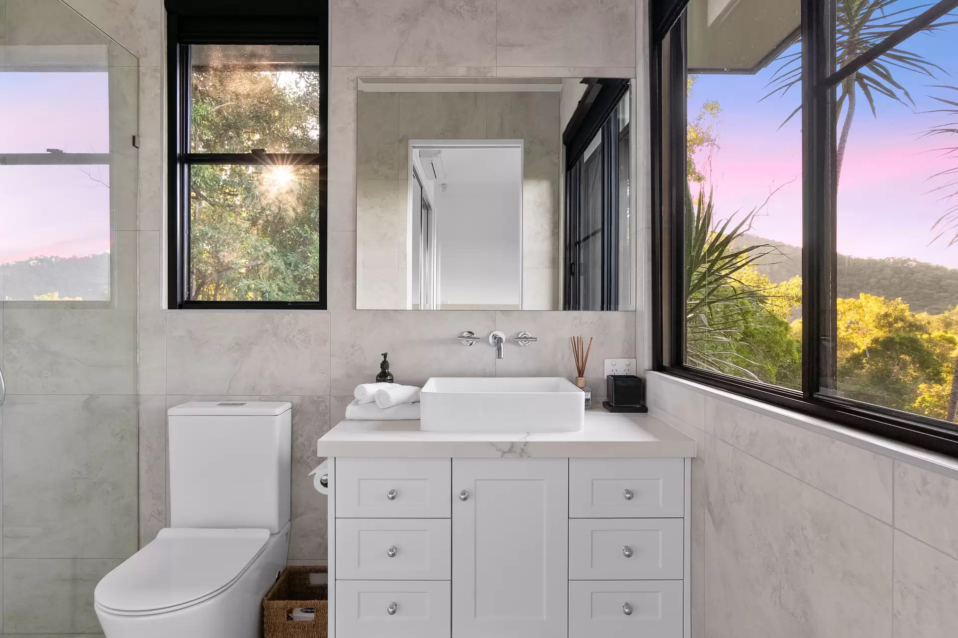 280 Mowbray River Road, Mowbray Sold by Queensland Sotheby's International Realty - image 1