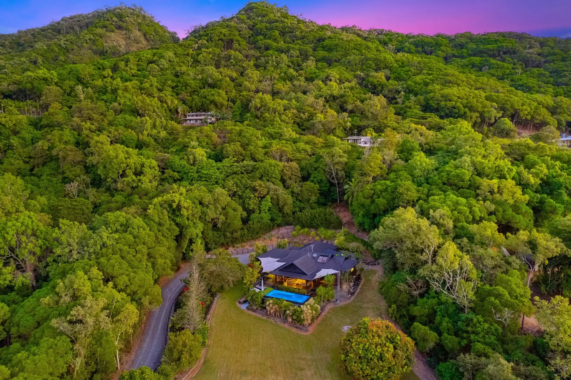 280 Mowbray River Road, Mowbray Sold by Queensland Sotheby's International Realty - image 1