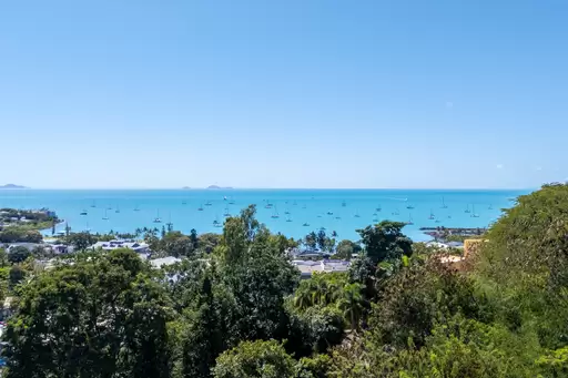 40 Stonehaven Court, Airlie Beach Sold by 