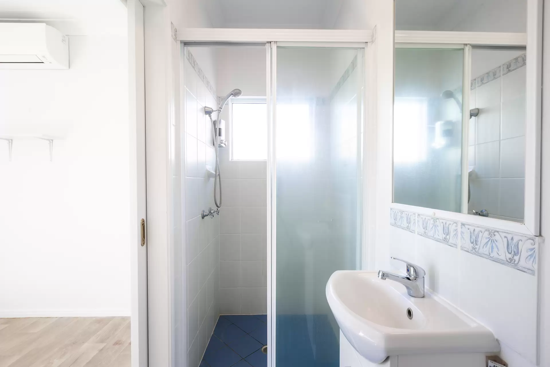 8 Lorikeet Close, Port Douglas Sold by  - image 1