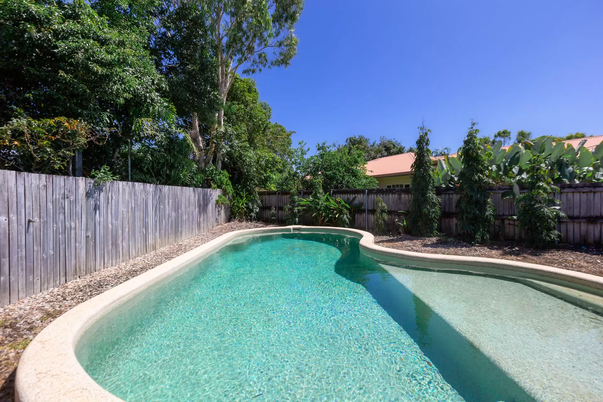 8 Lorikeet Close, Port Douglas Sold by Queensland Sotheby's International Realty - image 1