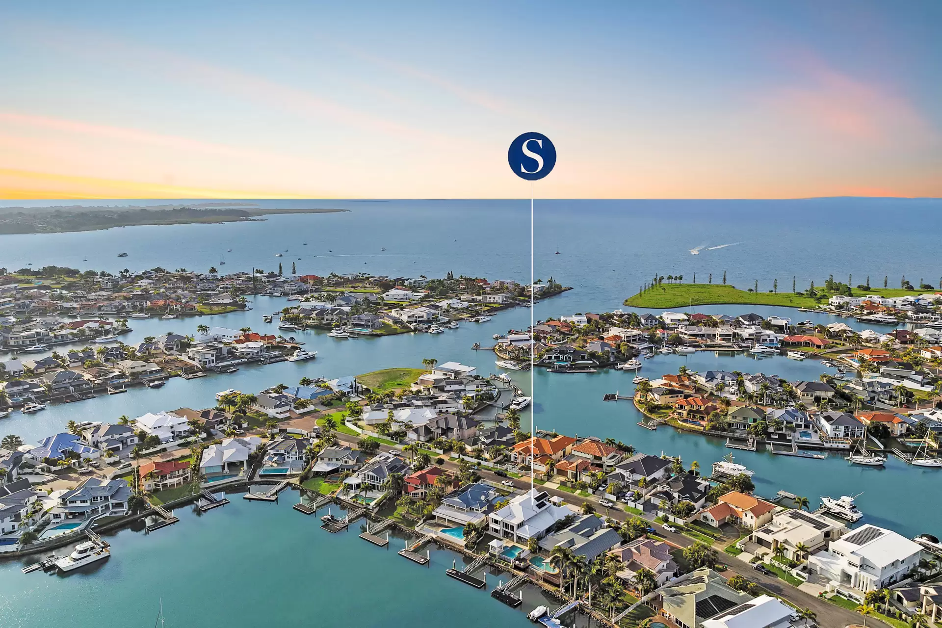 32 Caravel Court, Raby Bay Sold by Queensland Sotheby's International Realty - image 1