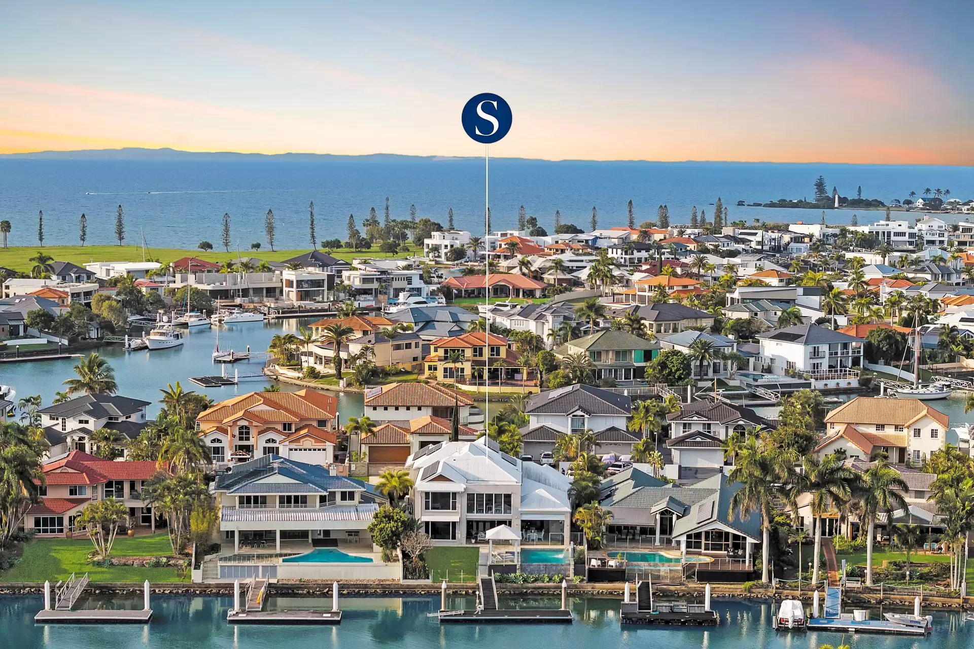 32 Caravel Court, Raby Bay Sold by Queensland Sotheby's International Realty - image 1