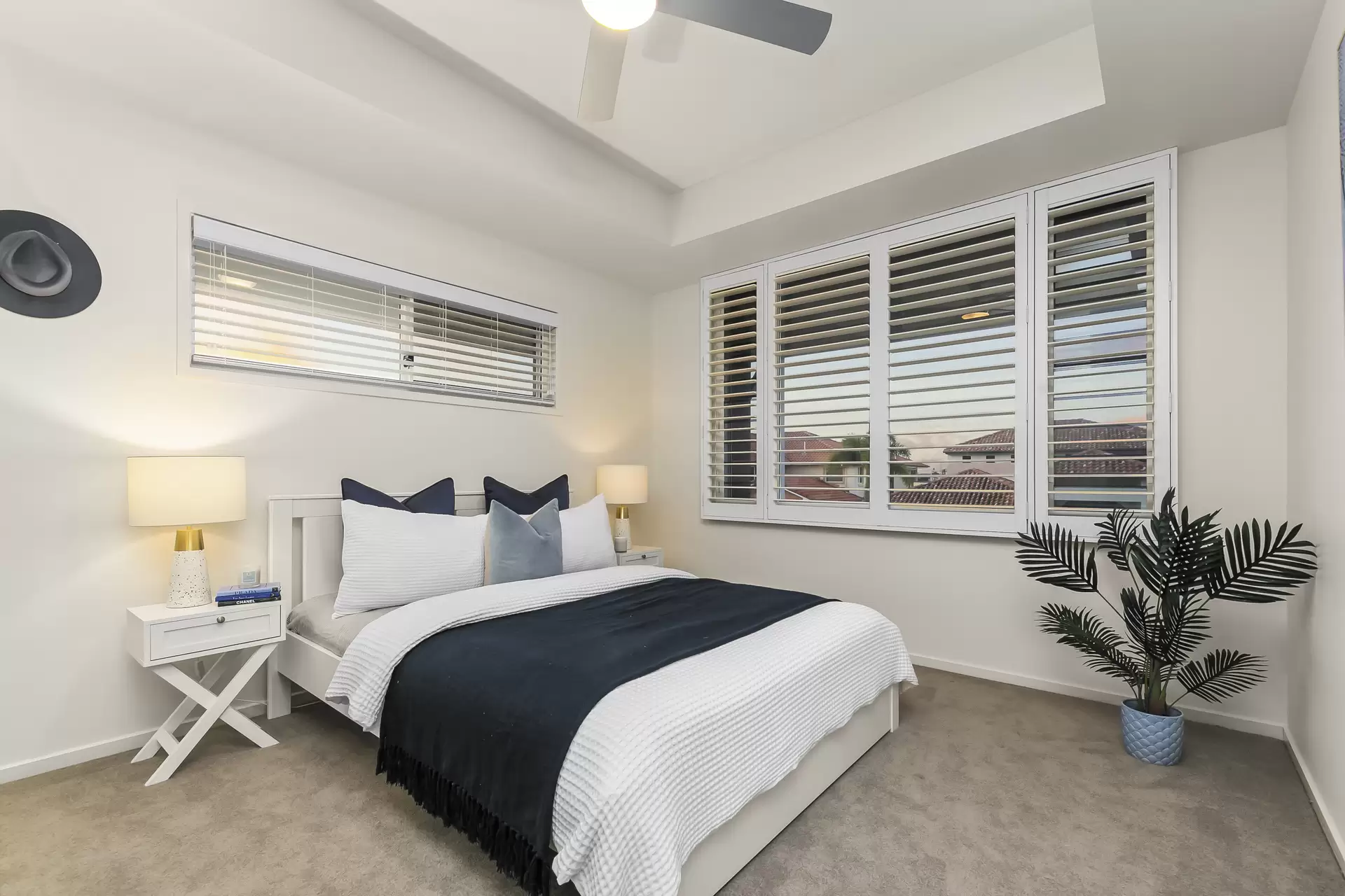 32 Caravel Court, Raby Bay Sold by Queensland Sotheby's International Realty - image 1