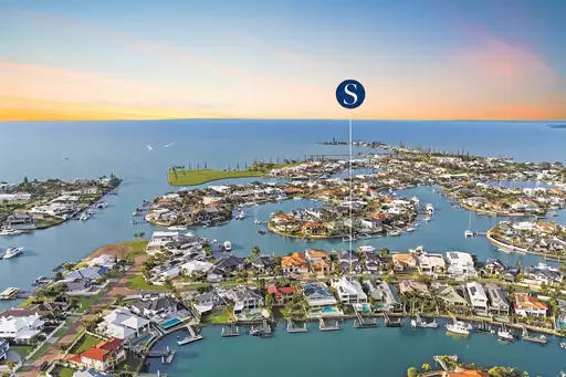 32 Caravel Court, Raby Bay Sold by 