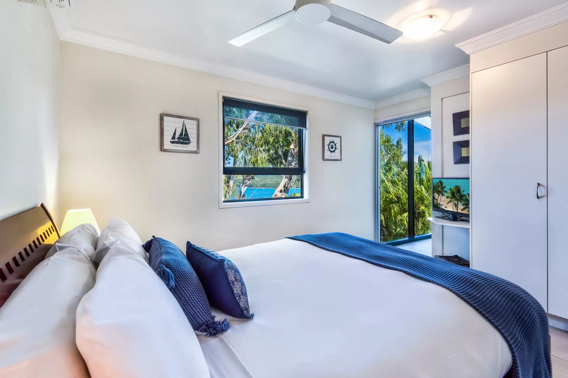 4/2 Flametree Grove, Hamilton Island Sold by Queensland Sotheby's International Realty - image 1