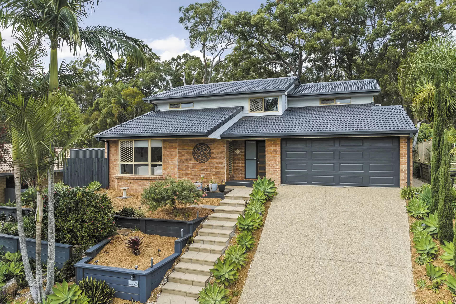 23 Gretel Place, Cleveland Sold by Queensland Sotheby's International Realty - image 1