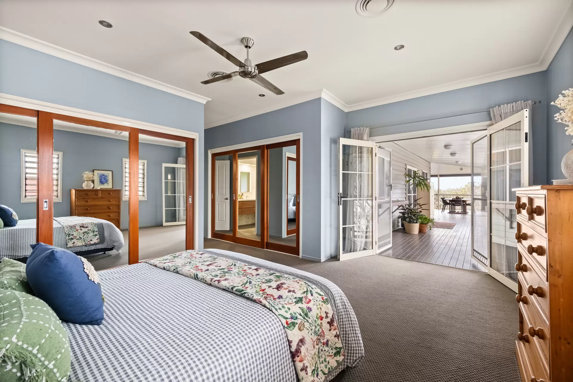 9 Gurley Street, Wavell Heights Sold by  - image 1