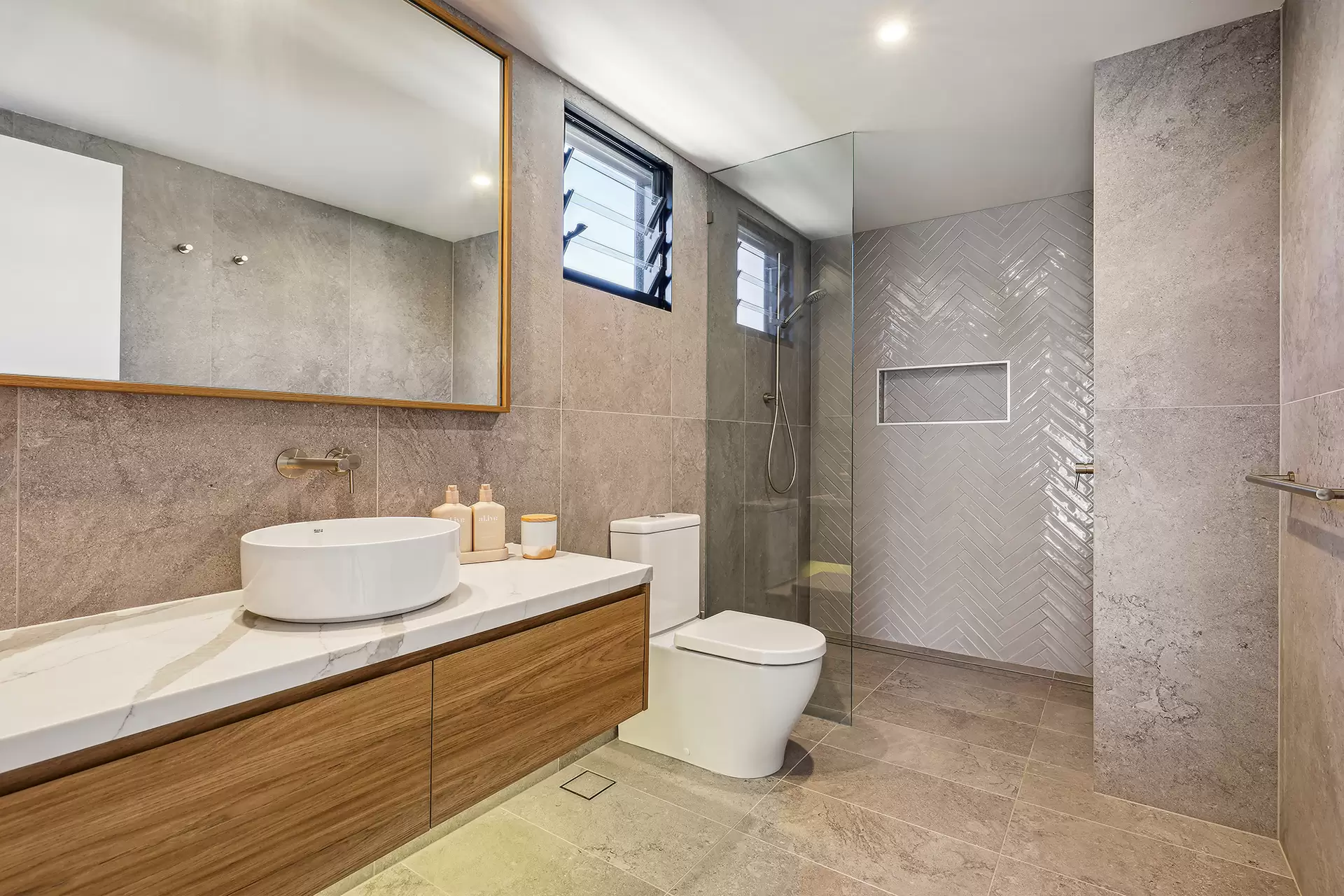 47B Peak Avenue, Main Beach Sold by Queensland Sotheby's International Realty - image 1