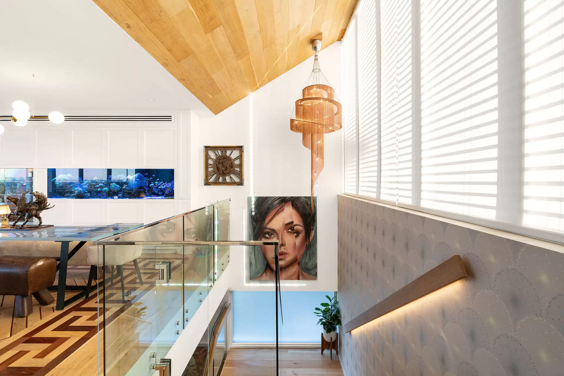 44 Wellington Street, Manly Sold by Queensland Sotheby's International Realty - image 1