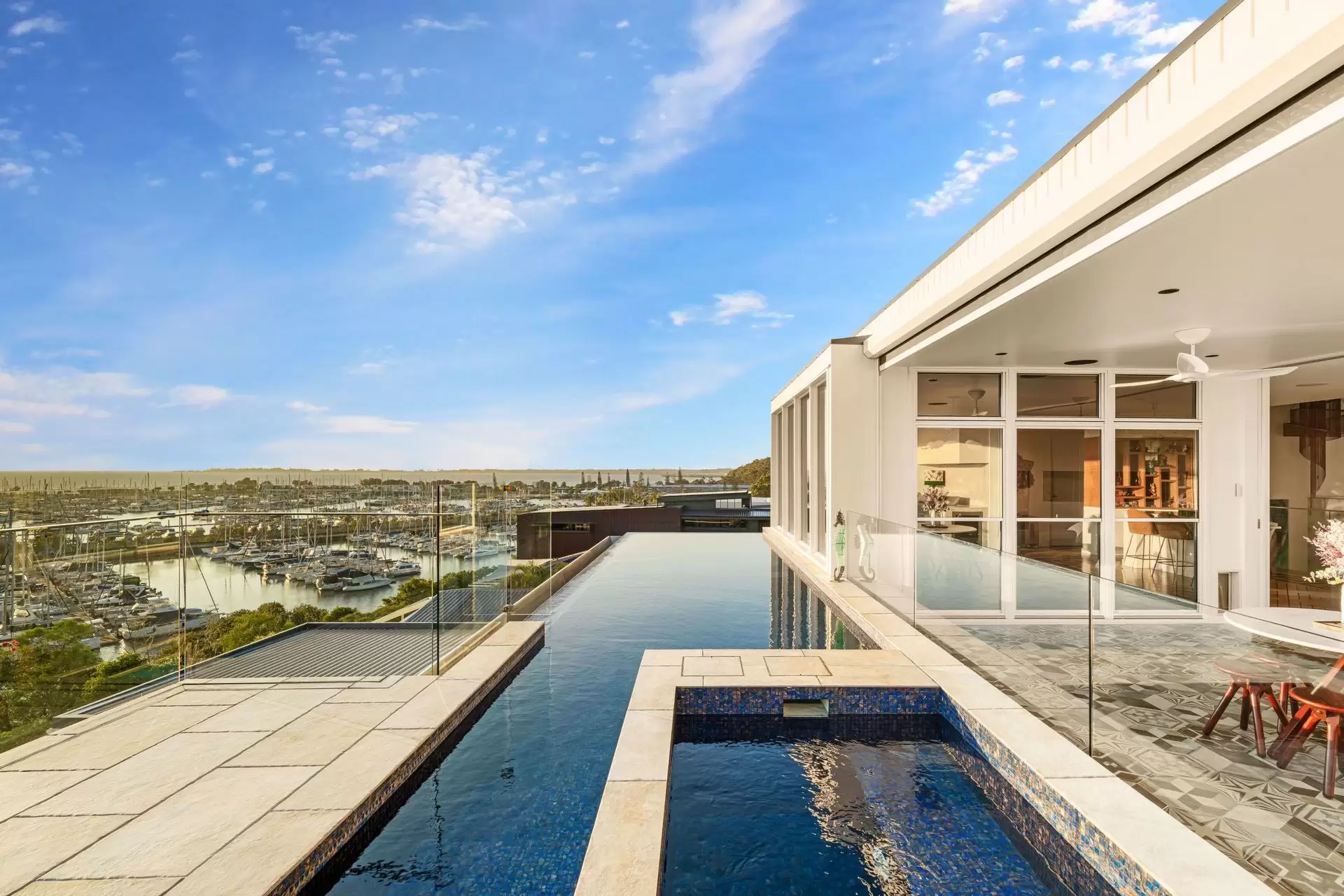 44 Wellington Street, Manly Sold by Queensland Sotheby's International Realty - image 1