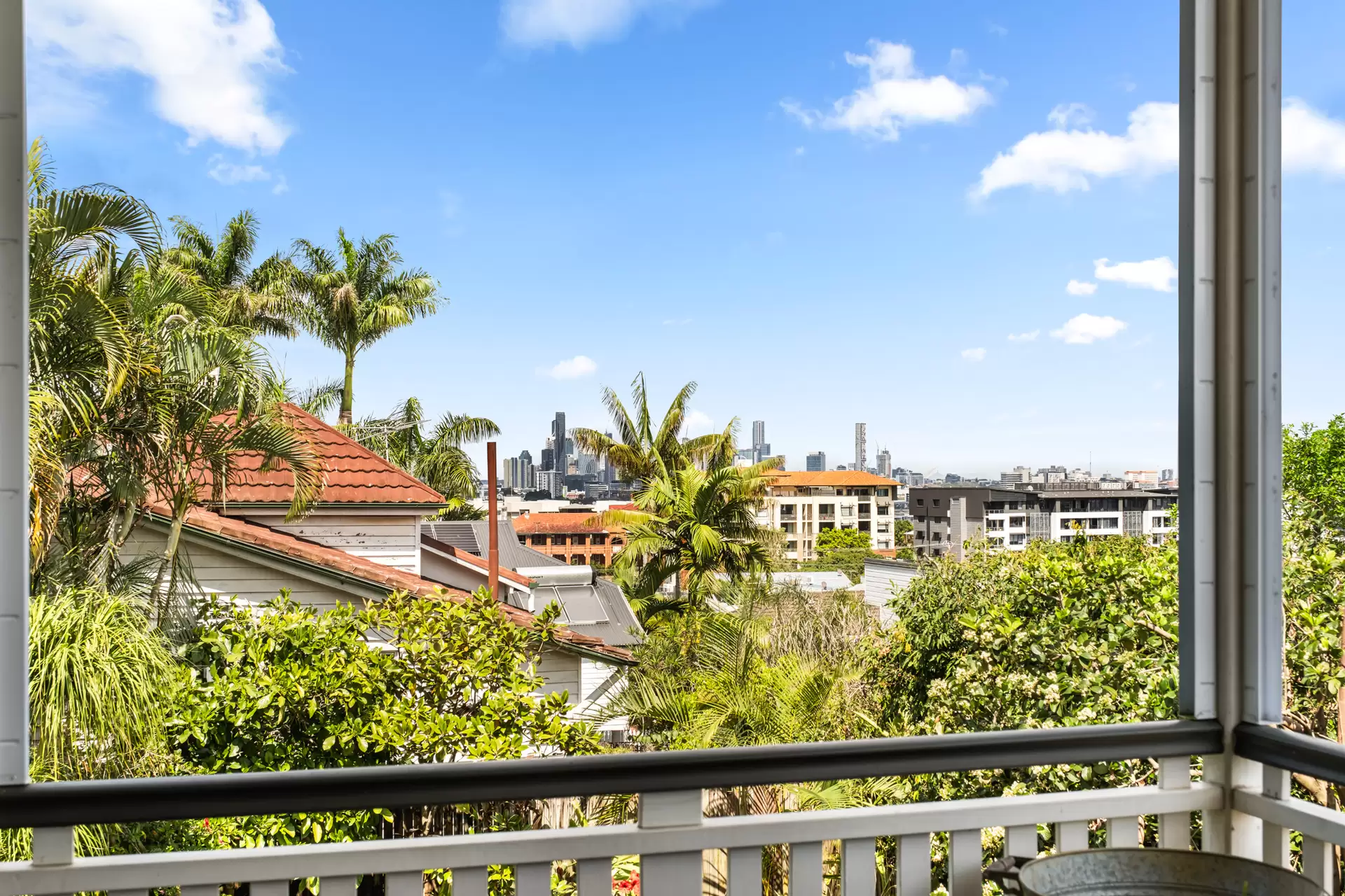 19 Rees Avenue, Clayfield Sold by Queensland Sotheby's International Realty - image 1