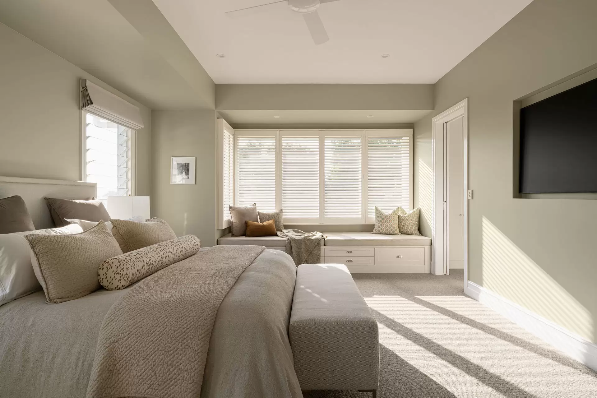 43 Goodwood Street, Hendra Sold by Queensland Sotheby's International Realty - image 1