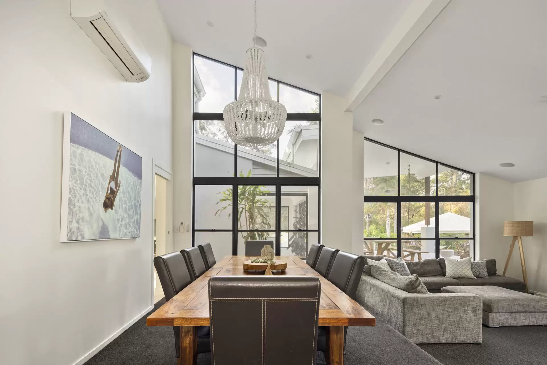99 Ford Road, Rochedale Sold by Queensland Sotheby's International Realty - image 1