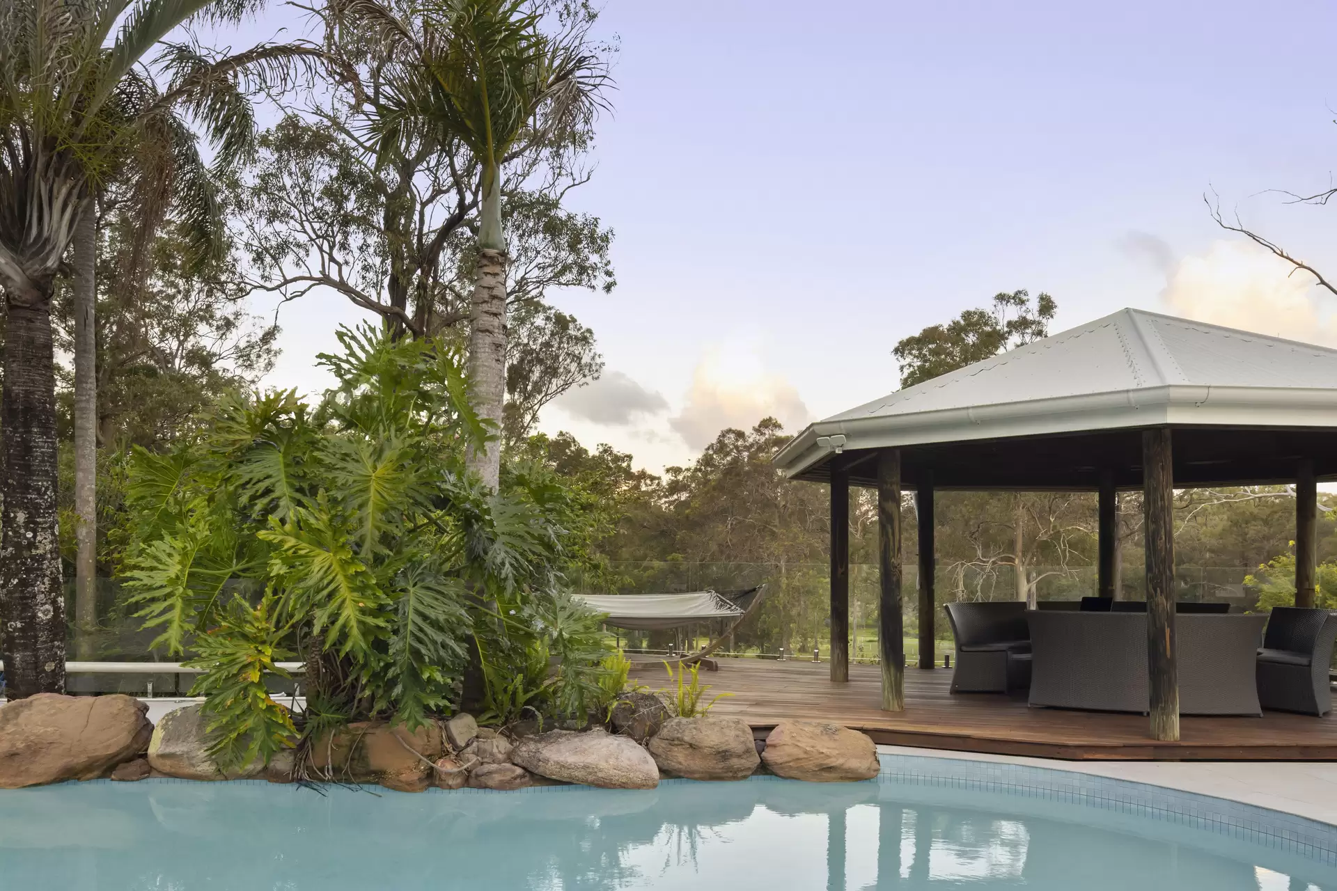 99 Ford Road, Rochedale Sold by Queensland Sotheby's International Realty - image 1
