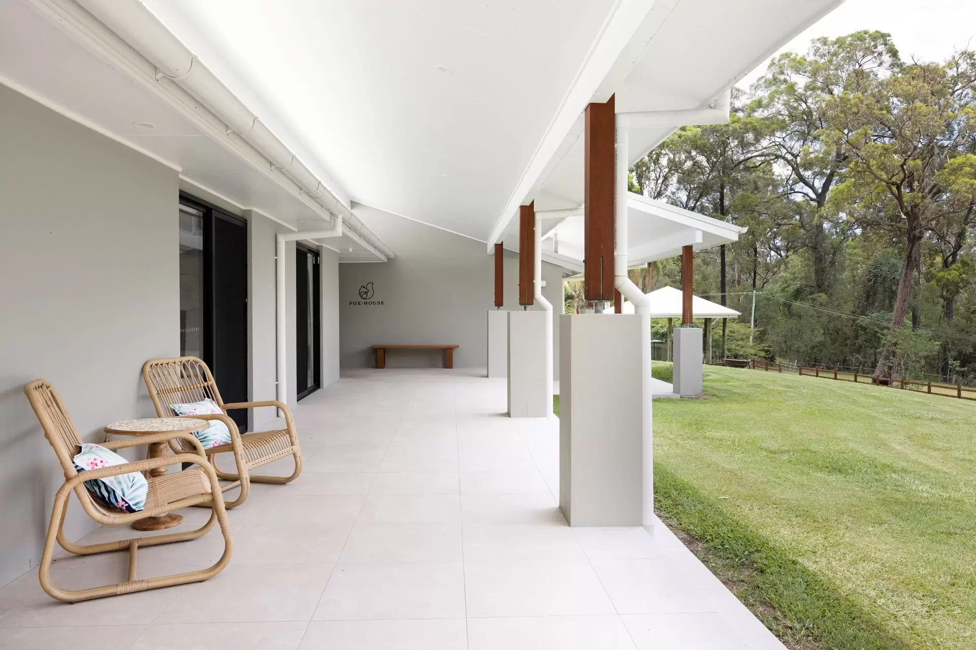 99 Ford Road, Rochedale Sold by Queensland Sotheby's International Realty - image 1