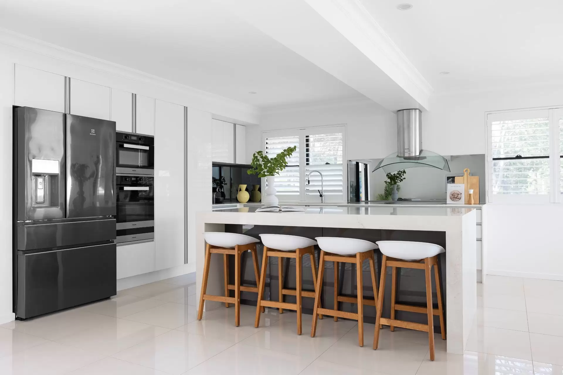 99 Ford Road, Rochedale Sold by Queensland Sotheby's International Realty - image 1