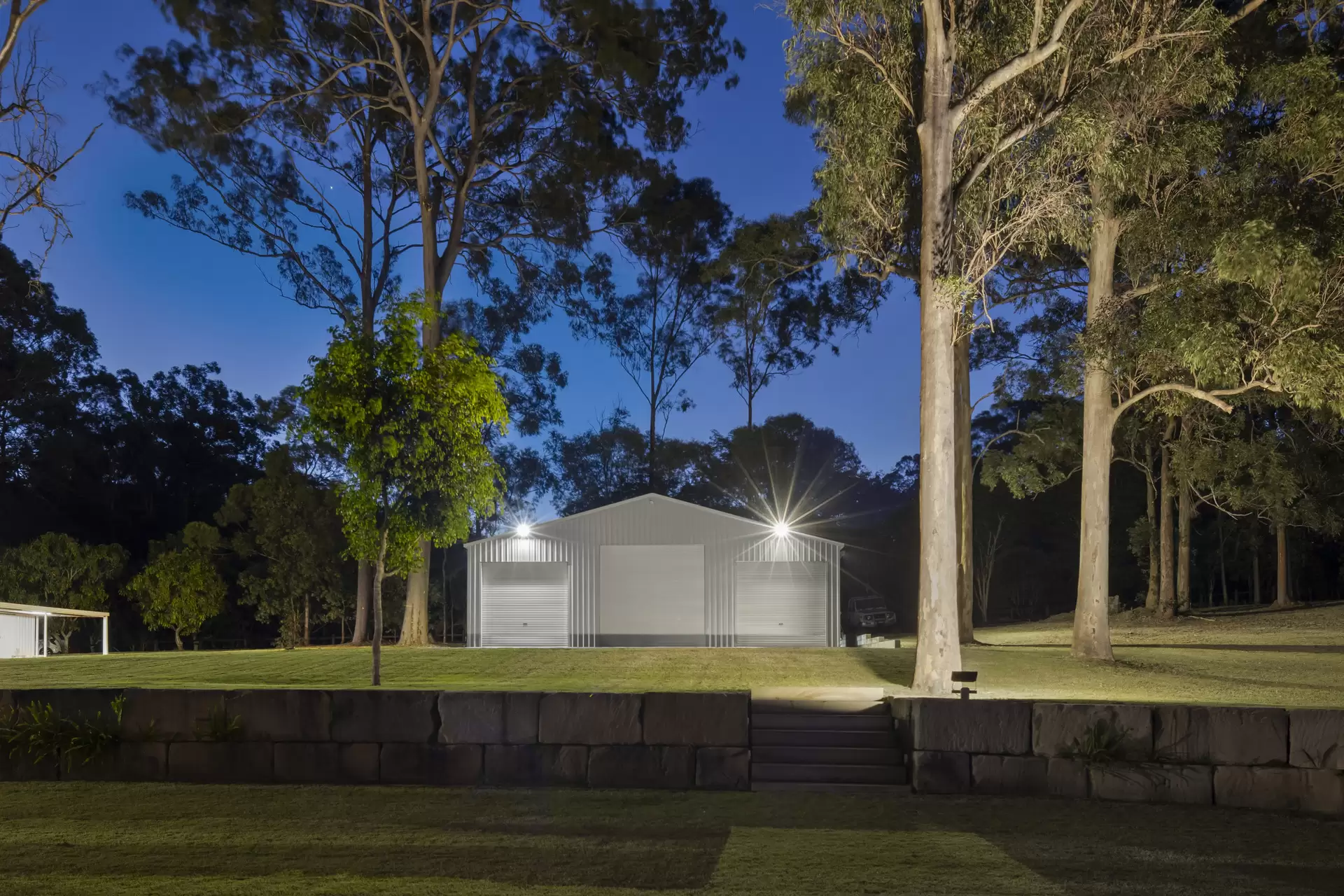 99 Ford Road, Rochedale Sold by Queensland Sotheby's International Realty - image 1