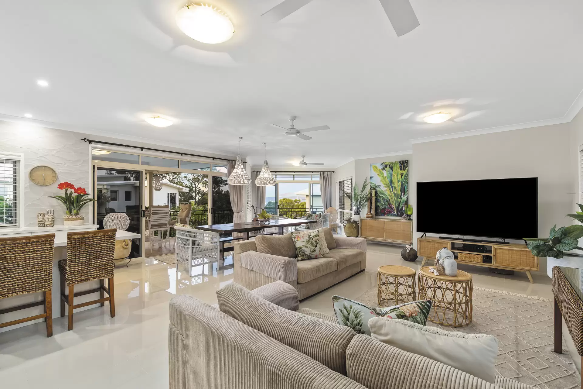 21 Cupania Street, Victoria Point Sold by Queensland Sotheby's International Realty - image 1