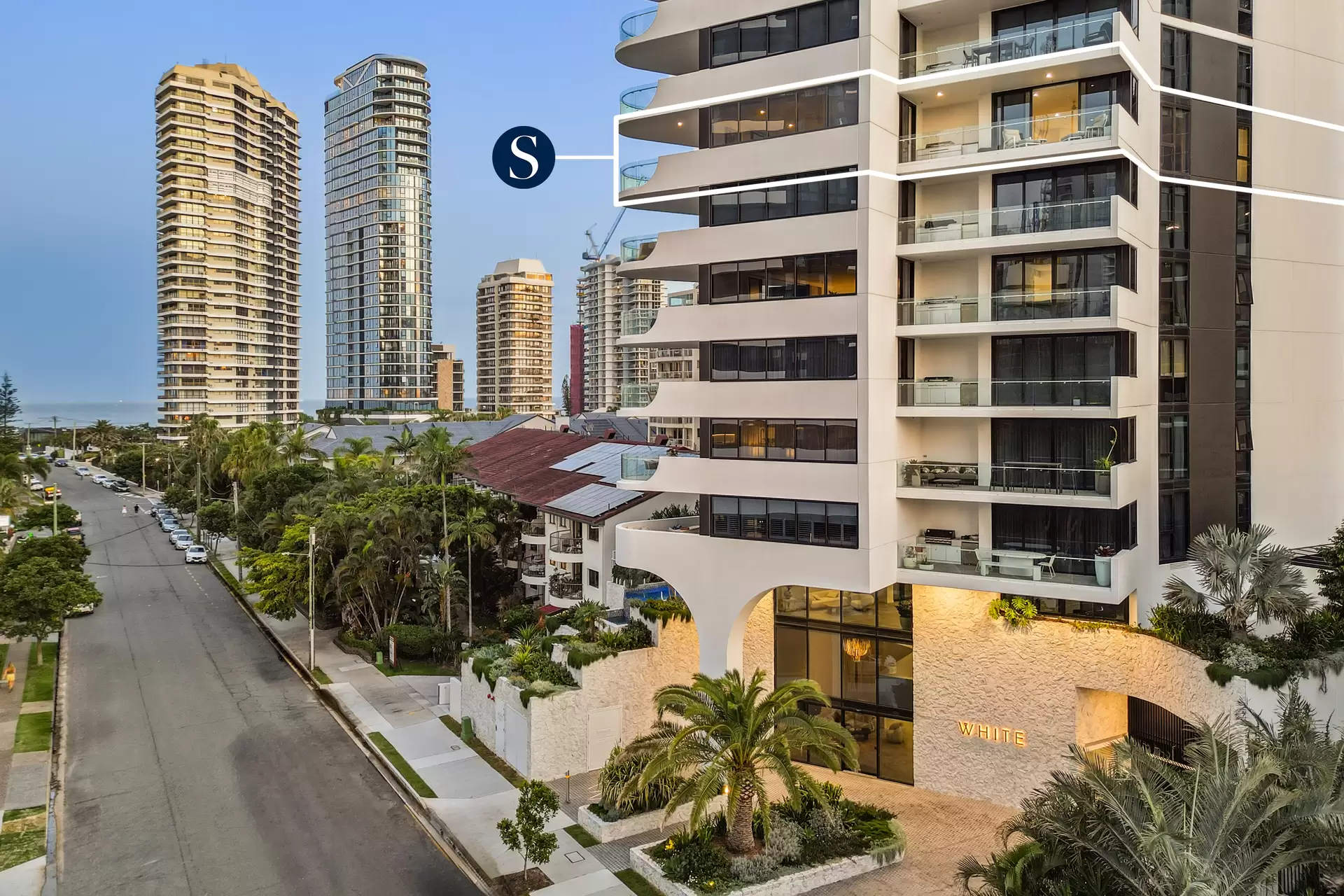 6/24 Woodroffe Avenue, Main Beach Sold by Queensland Sotheby's International Realty - image 1