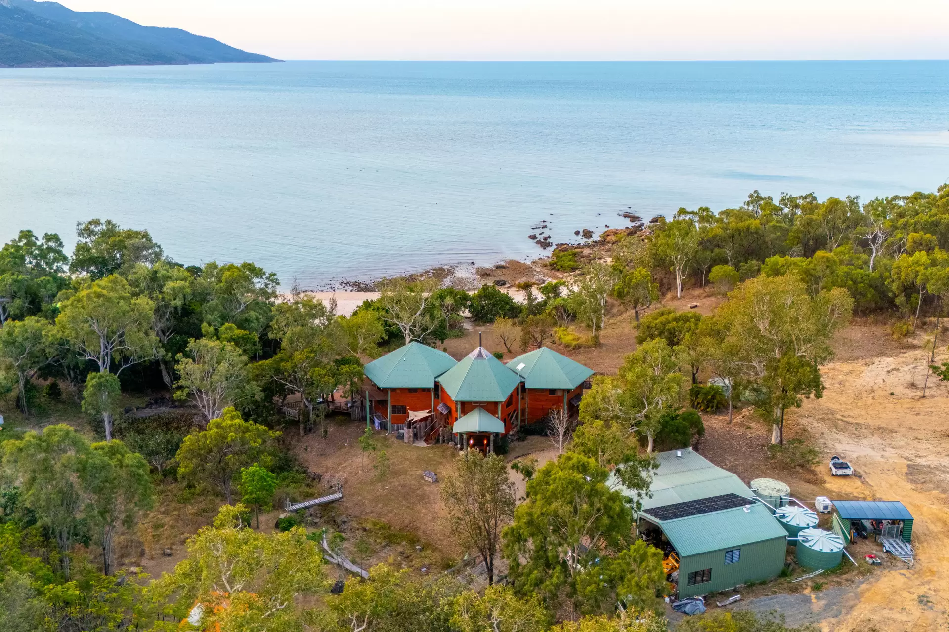 2-4 Gloucester Avenue, Hideaway Bay Sold by  - image 1