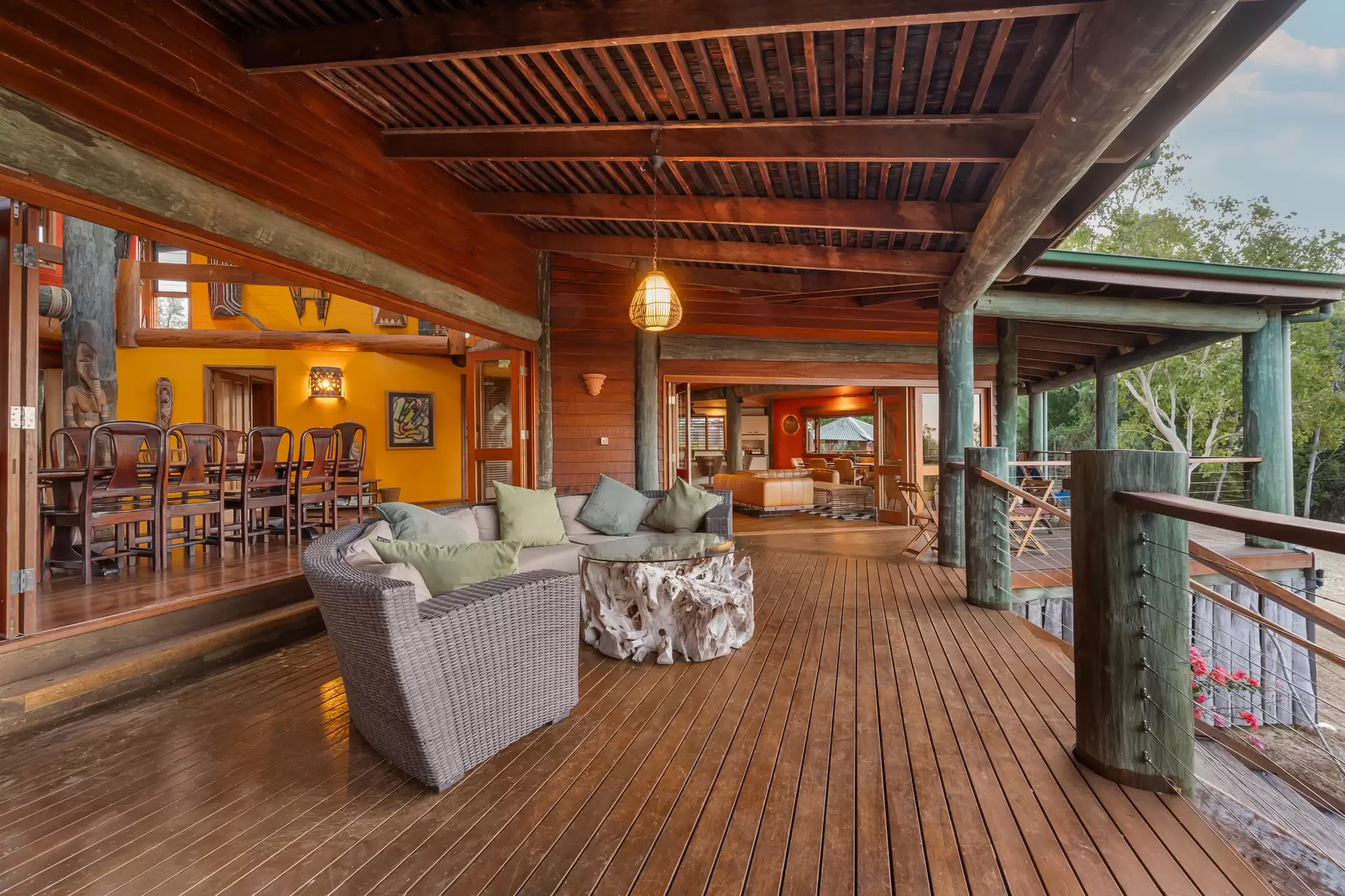 2-4 Gloucester Avenue, Hideaway Bay Sold by Queensland Sotheby's International Realty - image 1