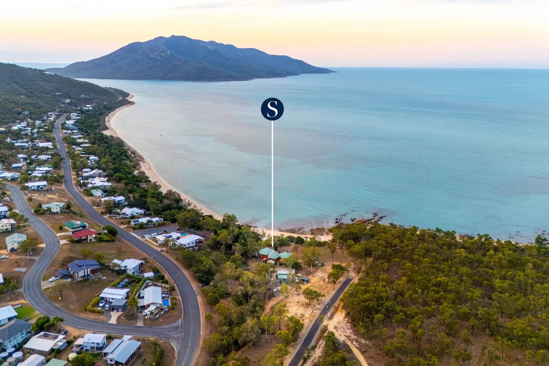 2-4 Gloucester Avenue, Hideaway Bay Sold by  - image 1