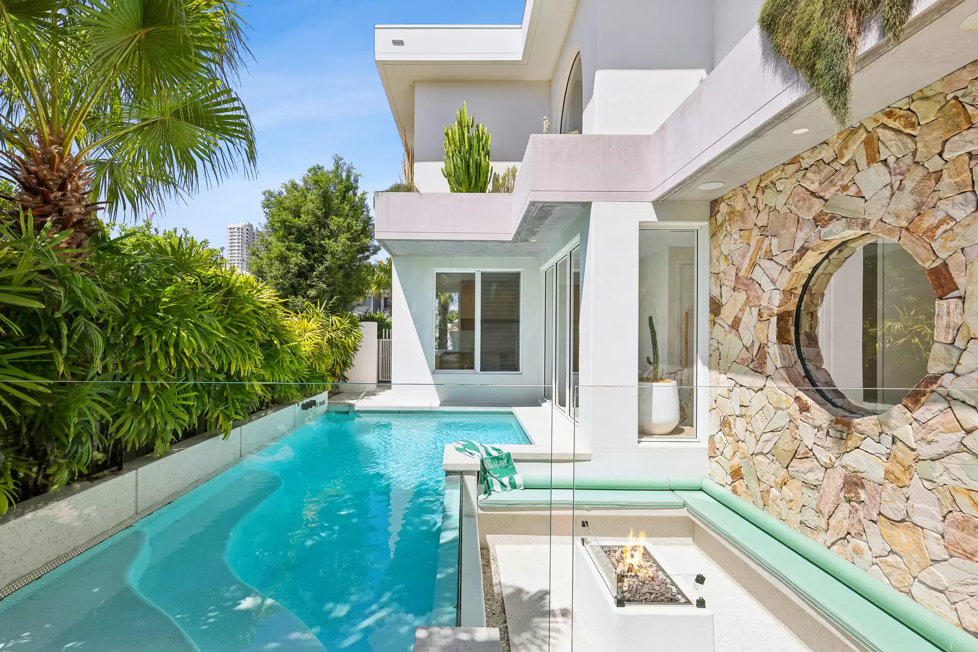 13 Deodar Drive, Burleigh Heads Sold by Queensland Sotheby's International Realty - image 1