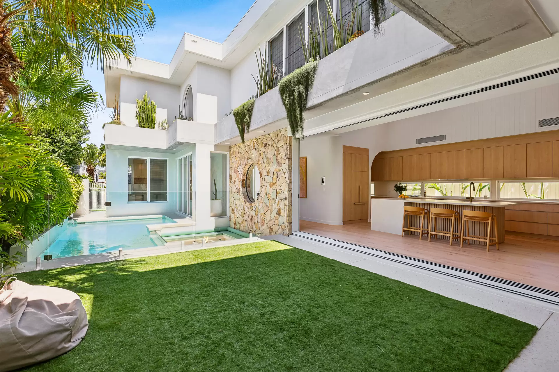 13 Deodar Drive, Burleigh Heads Sold by Queensland Sotheby's International Realty - image 1