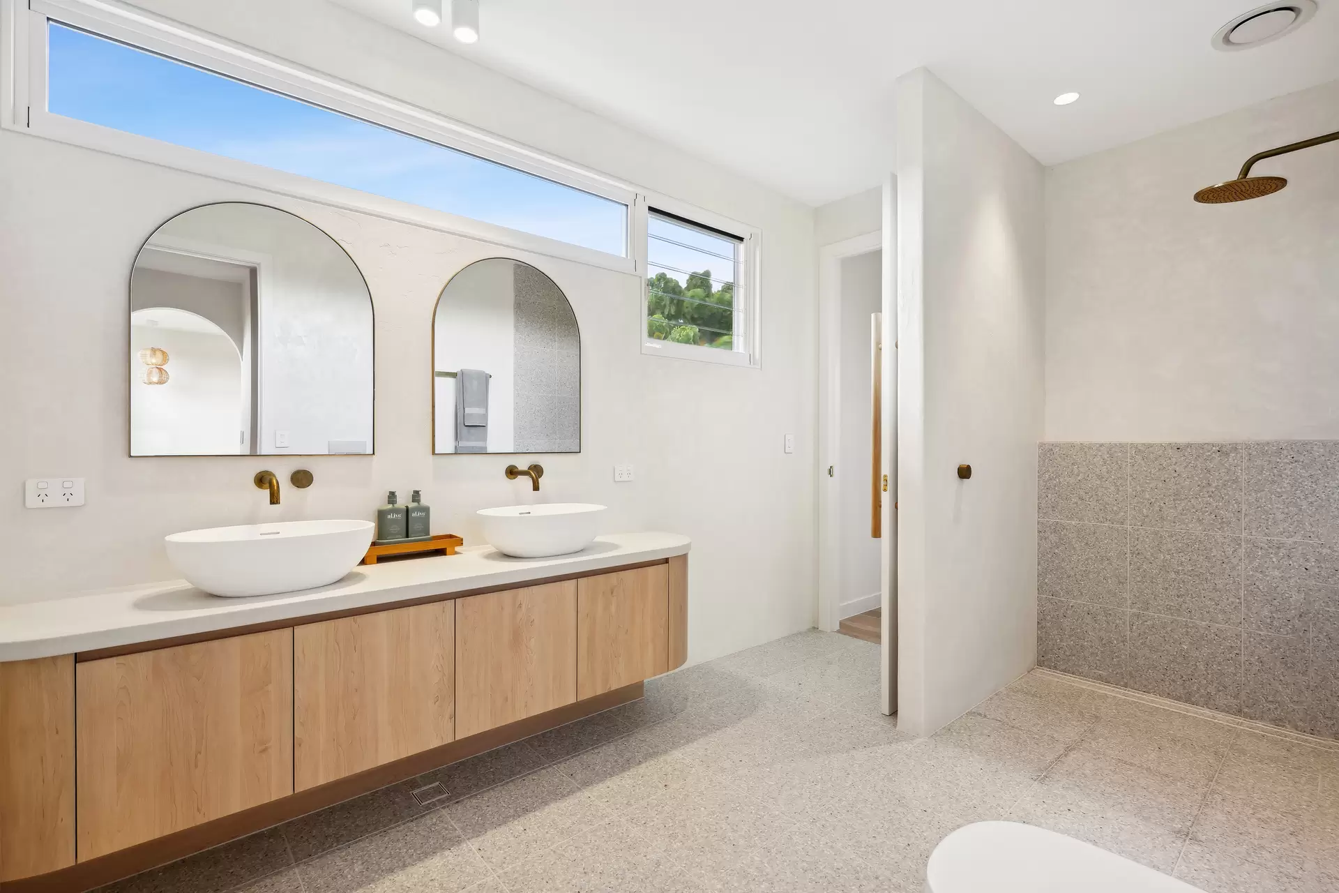 13 Deodar Drive, Burleigh Heads Sold by Queensland Sotheby's International Realty - image 1