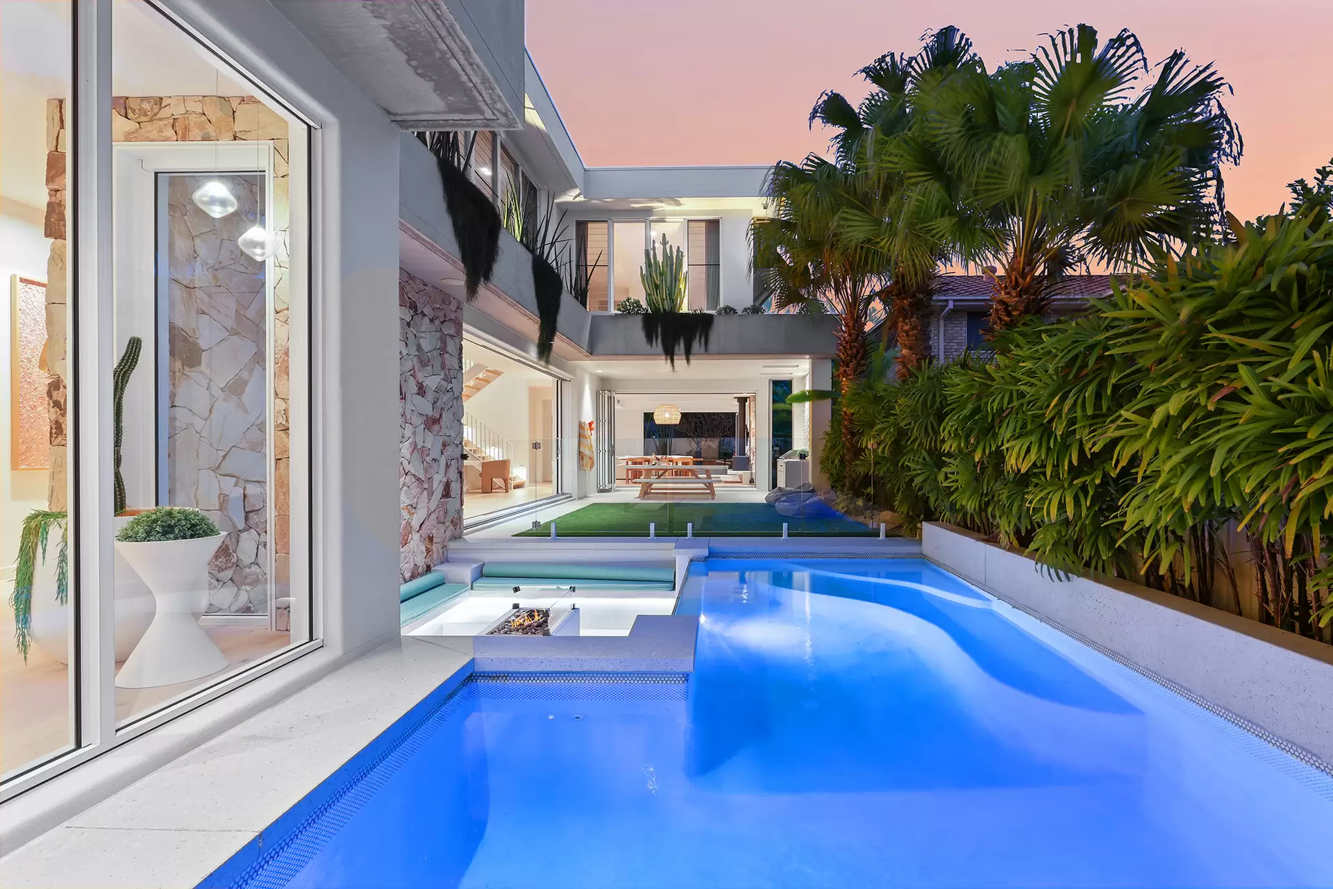13 Deodar Drive, Burleigh Heads Sold by Queensland Sotheby's International Realty - image 1