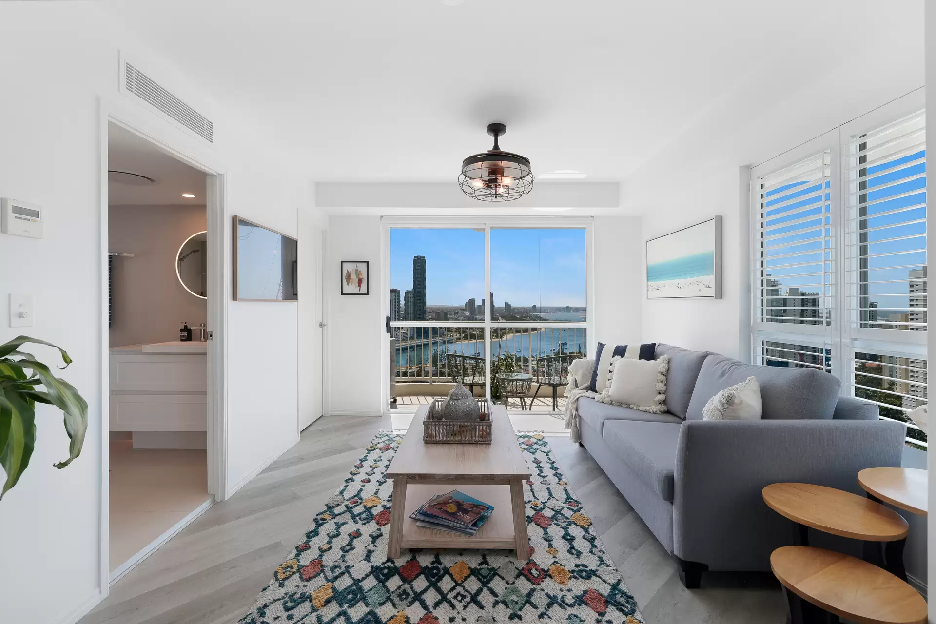 49/20 Cronin Avenue, Main Beach Sold by Queensland Sotheby's International Realty - image 1