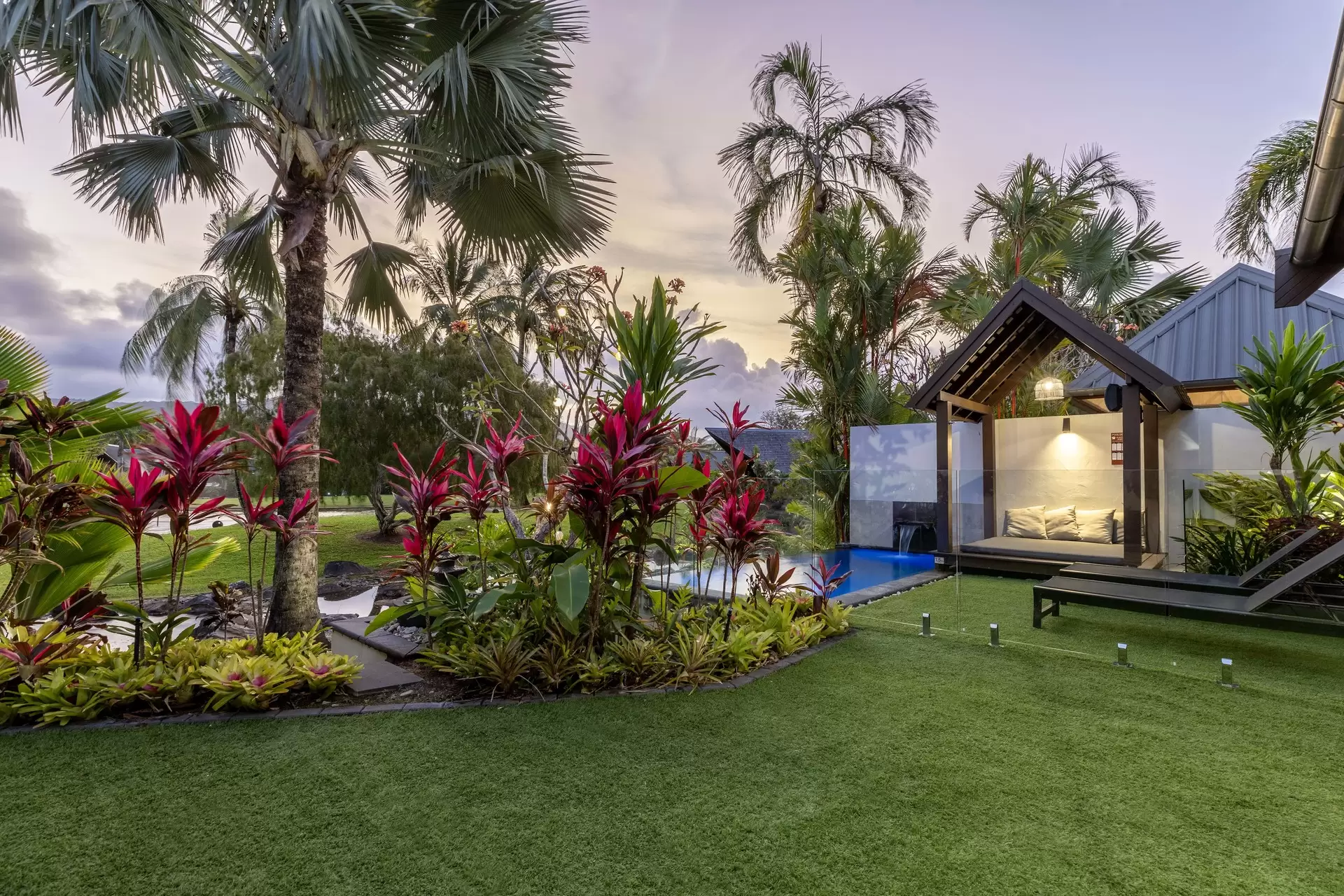 11 Bale Drive, Port Douglas Sold by Queensland Sotheby's International Realty - image 1